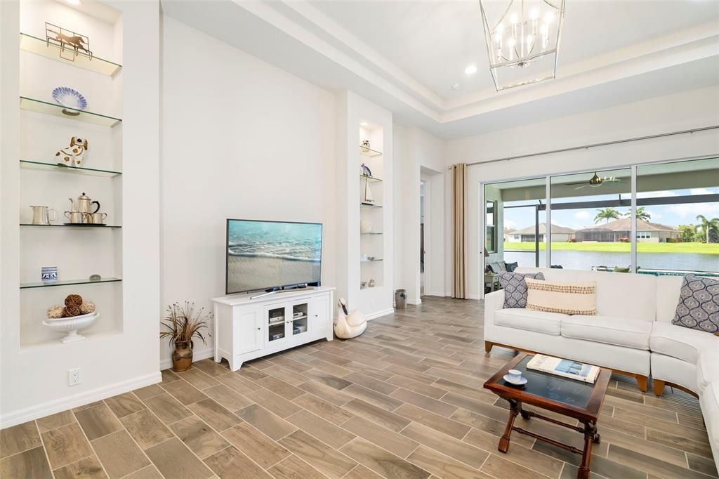 For Sale: $700,000 (3 beds, 2 baths, 2434 Square Feet)
