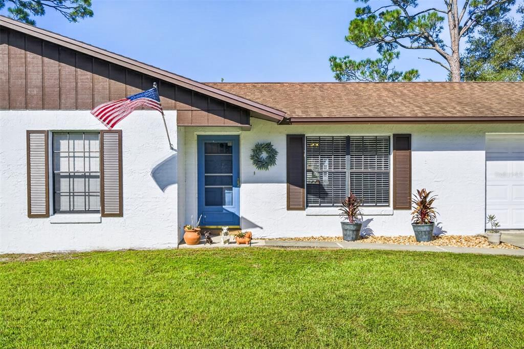 For Sale: $355,000 (3 beds, 2 baths, 1287 Square Feet)