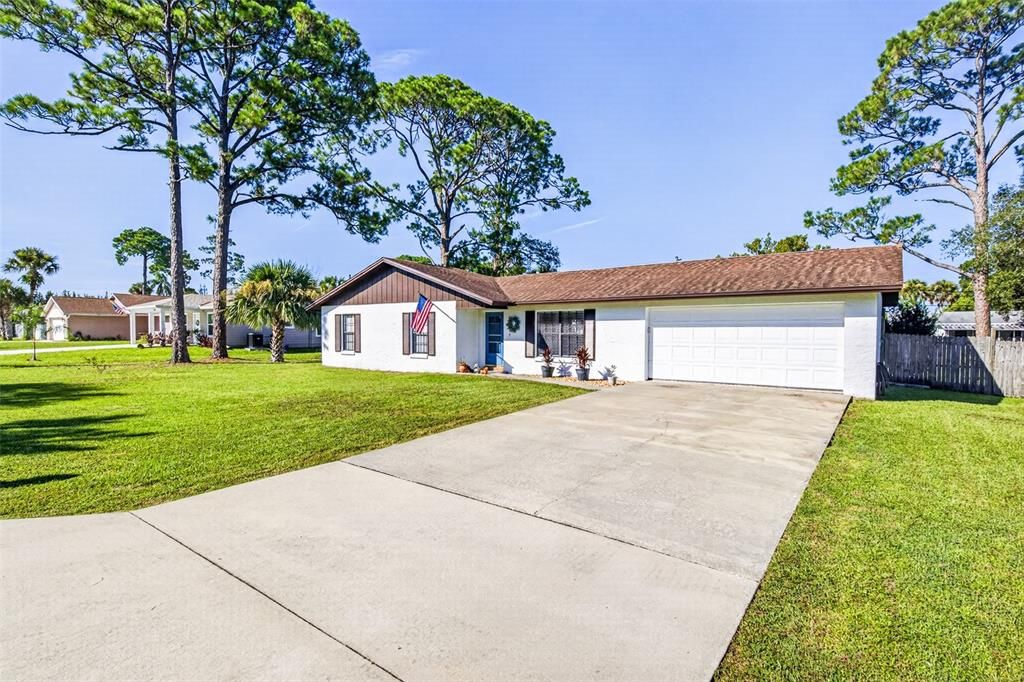 For Sale: $355,000 (3 beds, 2 baths, 1287 Square Feet)