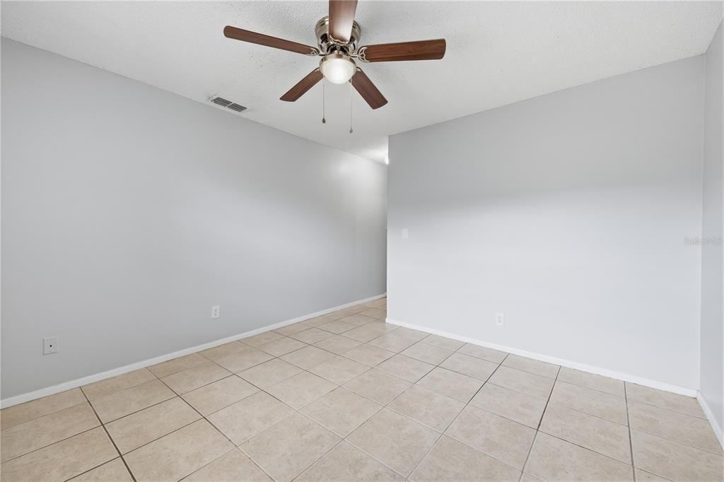 For Rent: $2,200 (3 beds, 2 baths, 1209 Square Feet)