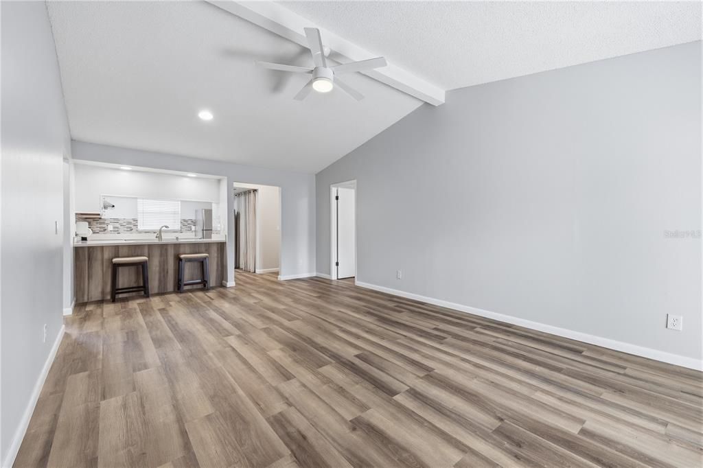For Rent: $2,200 (3 beds, 2 baths, 1209 Square Feet)