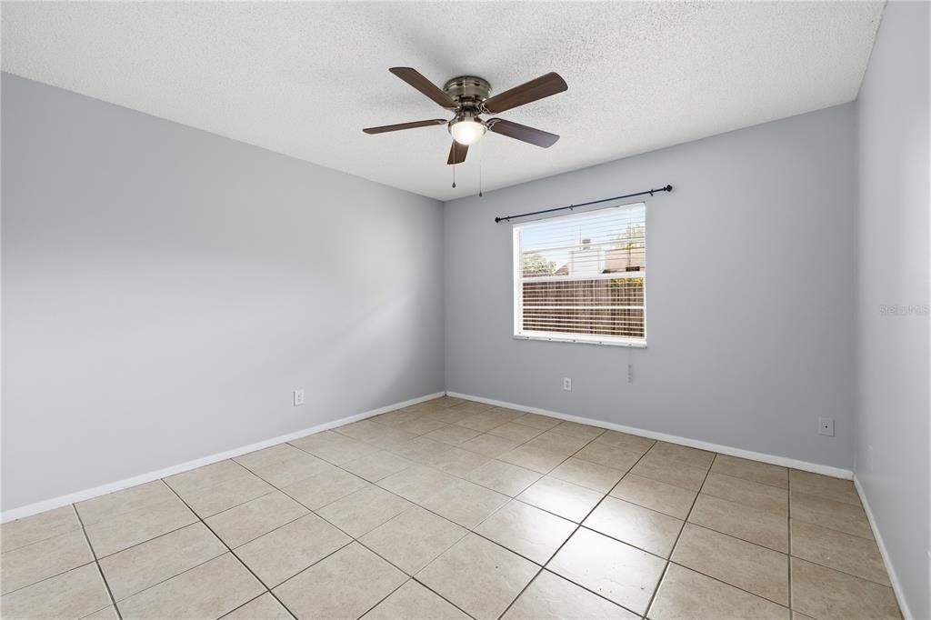 For Rent: $2,200 (3 beds, 2 baths, 1209 Square Feet)