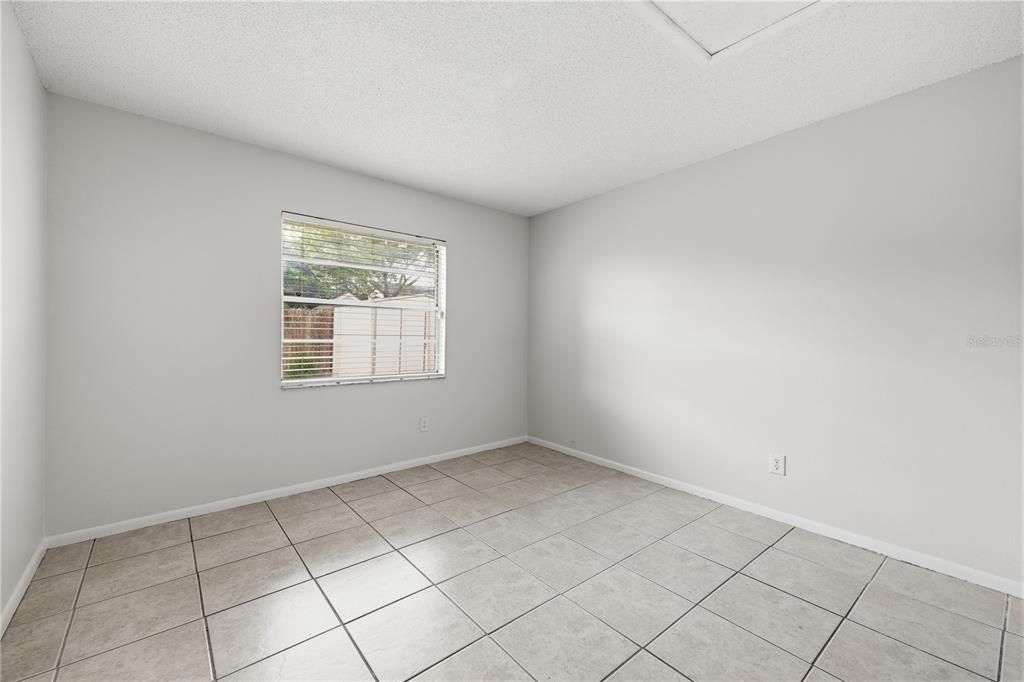 For Rent: $2,200 (3 beds, 2 baths, 1209 Square Feet)