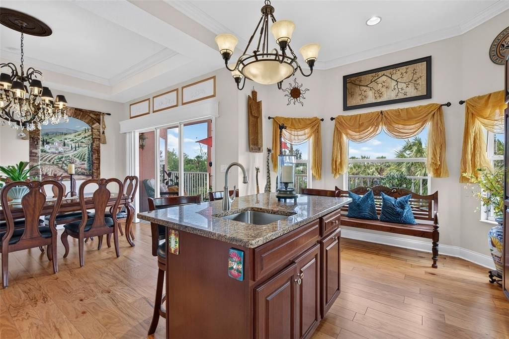 En Venta: $550,000 (3 camas, 2 baños, 2363 Pies cuadrados)