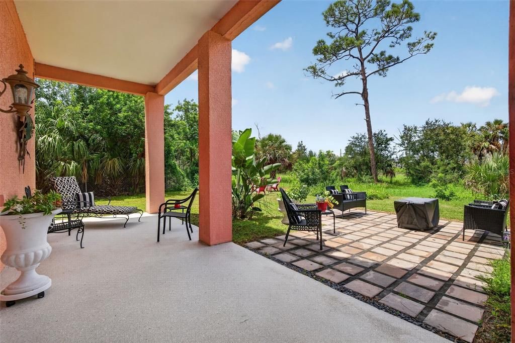 En Venta: $550,000 (3 camas, 2 baños, 2363 Pies cuadrados)