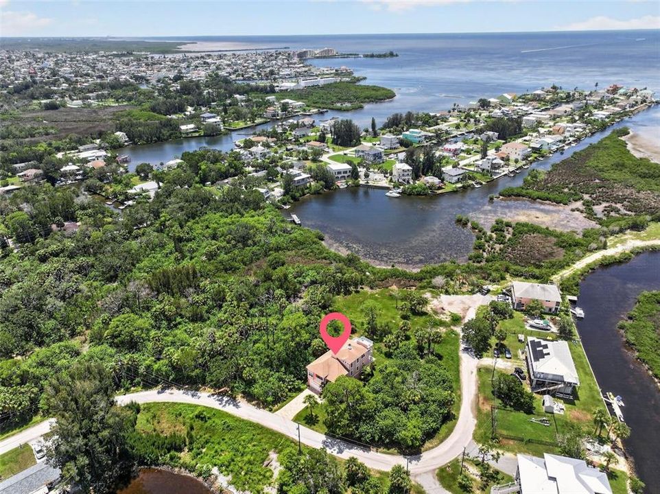 En Venta: $550,000 (3 camas, 2 baños, 2363 Pies cuadrados)