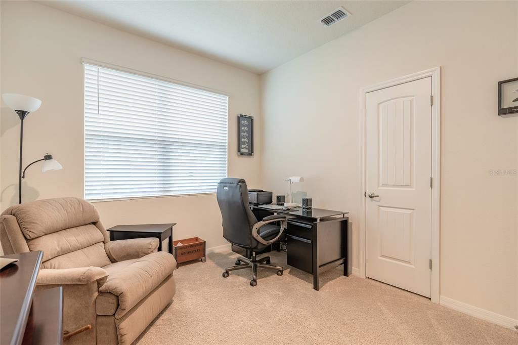 For Sale: $379,900 (3 beds, 2 baths, 1722 Square Feet)