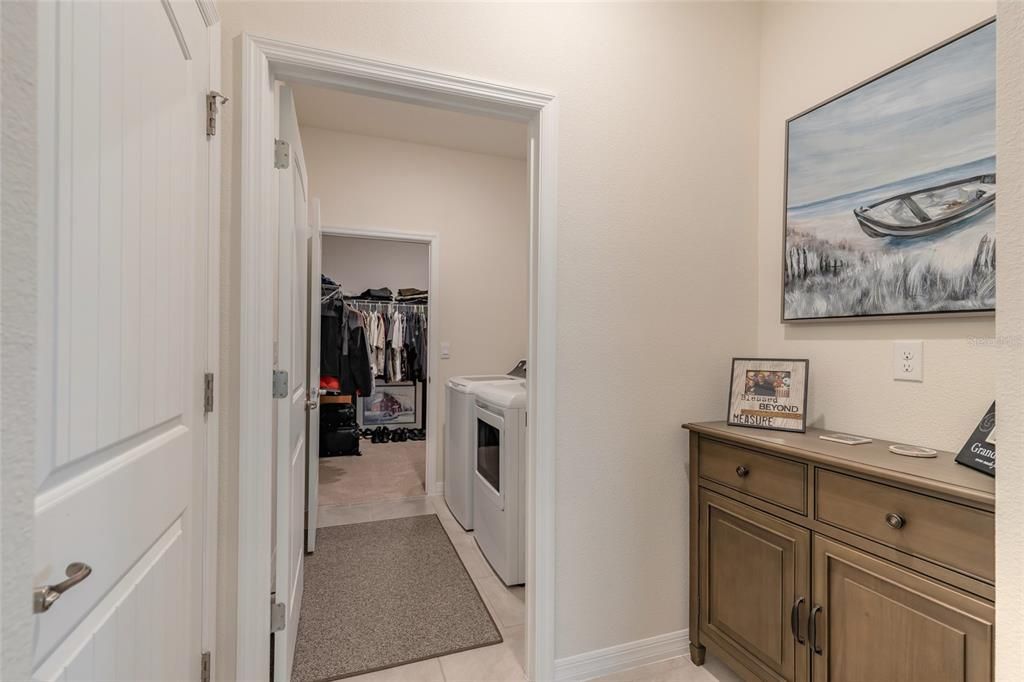 For Sale: $379,900 (3 beds, 2 baths, 1722 Square Feet)
