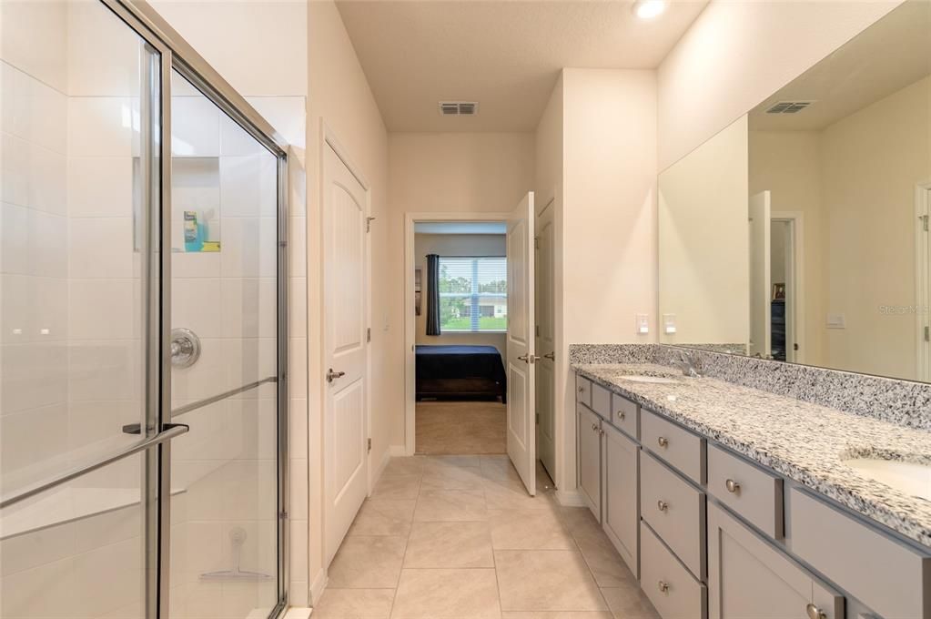 For Sale: $379,900 (3 beds, 2 baths, 1722 Square Feet)