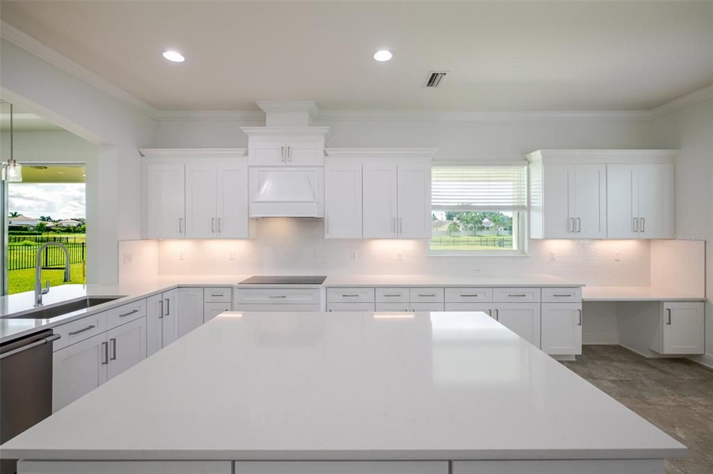 For Sale: $1,090,000 (5 beds, 4 baths, 4420 Square Feet)