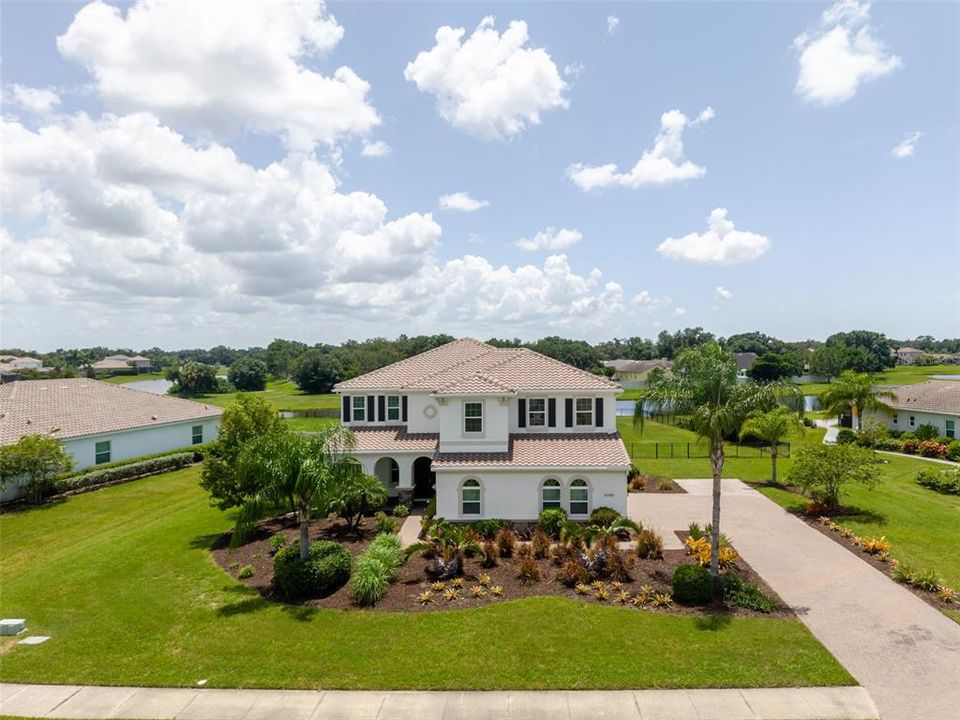 For Sale: $1,090,000 (5 beds, 4 baths, 4420 Square Feet)