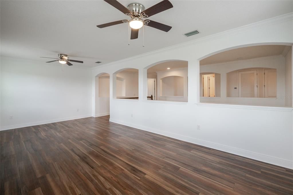For Sale: $1,090,000 (5 beds, 4 baths, 4420 Square Feet)