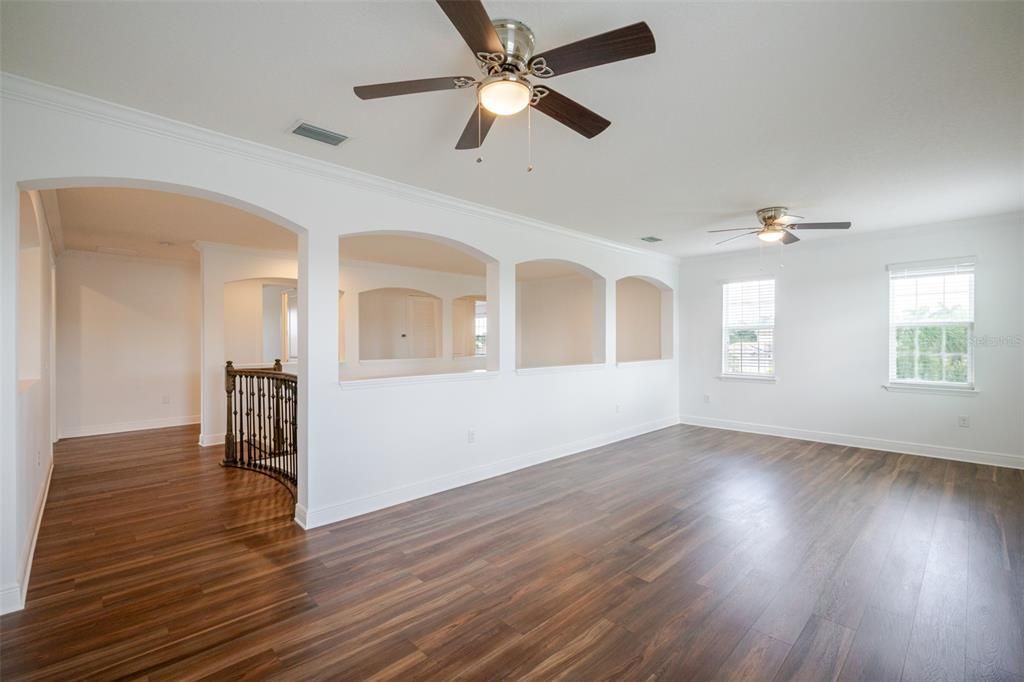 For Sale: $1,090,000 (5 beds, 4 baths, 4420 Square Feet)