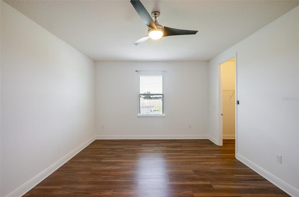 For Sale: $1,090,000 (5 beds, 4 baths, 4420 Square Feet)