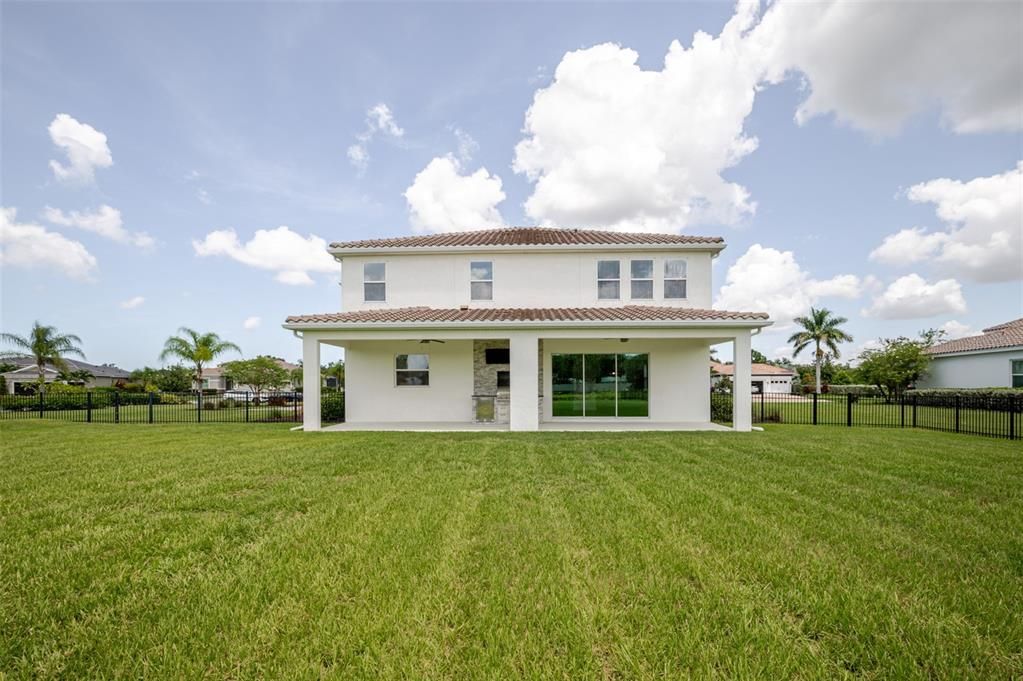 For Sale: $1,090,000 (5 beds, 4 baths, 4420 Square Feet)