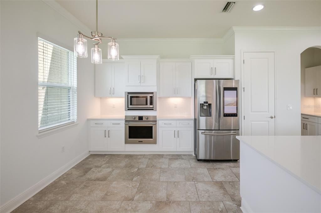 For Sale: $1,090,000 (5 beds, 4 baths, 4420 Square Feet)