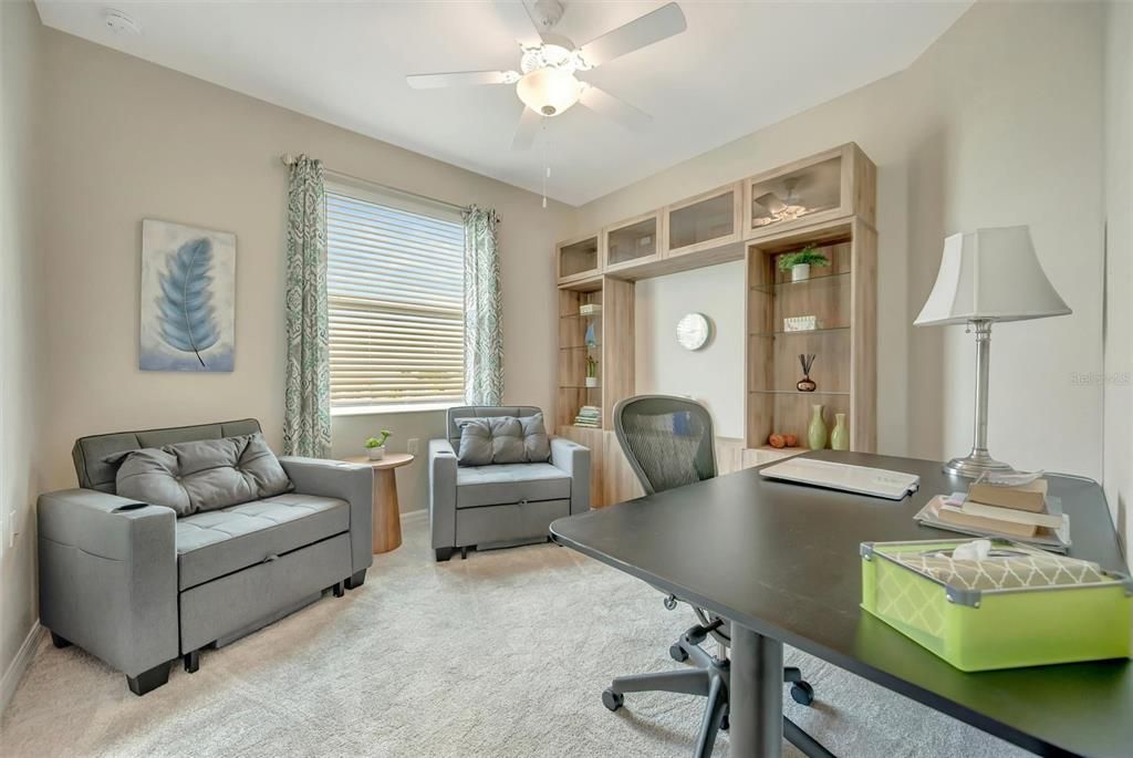 For Sale: $449,999 (3 beds, 2 baths, 1302 Square Feet)
