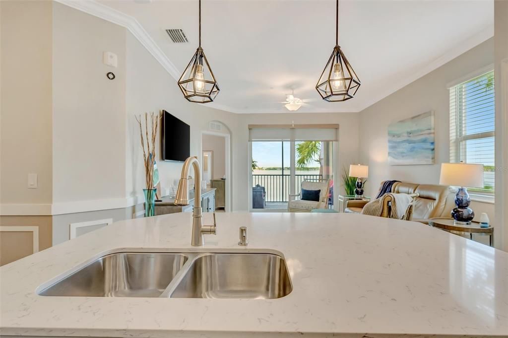 For Sale: $449,999 (3 beds, 2 baths, 1302 Square Feet)