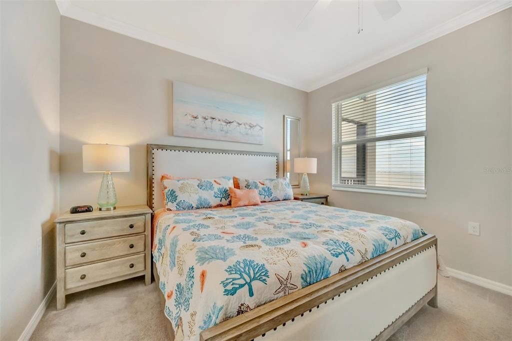 For Sale: $449,999 (3 beds, 2 baths, 1302 Square Feet)