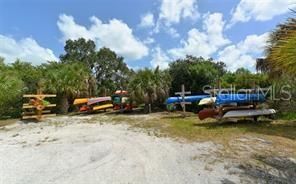 For Sale: $449,999 (3 beds, 2 baths, 1302 Square Feet)