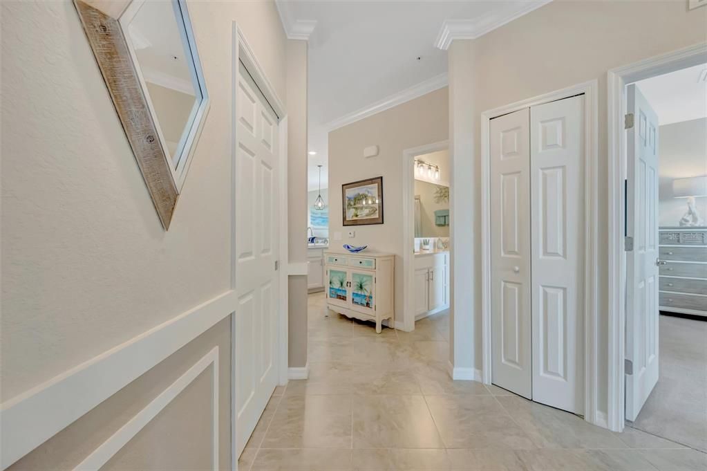 For Sale: $449,999 (3 beds, 2 baths, 1302 Square Feet)