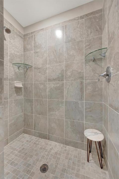 For Sale: $449,999 (3 beds, 2 baths, 1302 Square Feet)