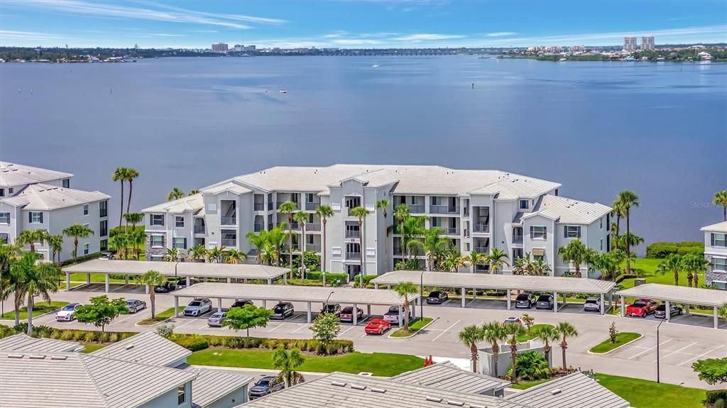 For Sale: $449,999 (3 beds, 2 baths, 1302 Square Feet)