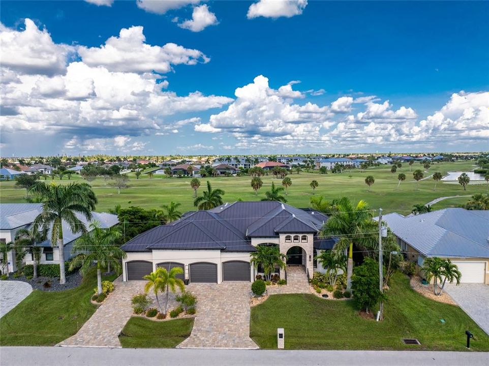 For Sale: $1,399,000 (4 beds, 3 baths, 2836 Square Feet)