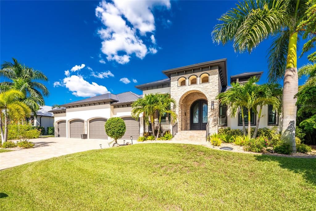 For Sale: $1,399,000 (4 beds, 3 baths, 2836 Square Feet)