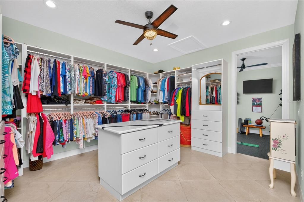 For Sale: $1,399,000 (4 beds, 3 baths, 2836 Square Feet)