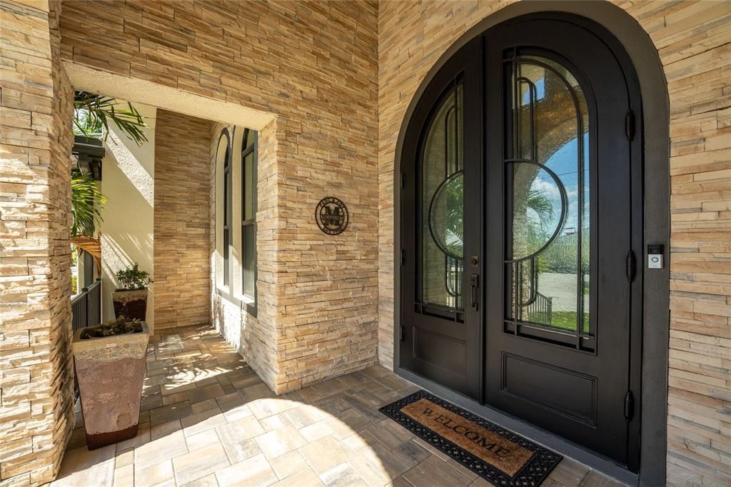 For Sale: $1,399,000 (4 beds, 3 baths, 2836 Square Feet)