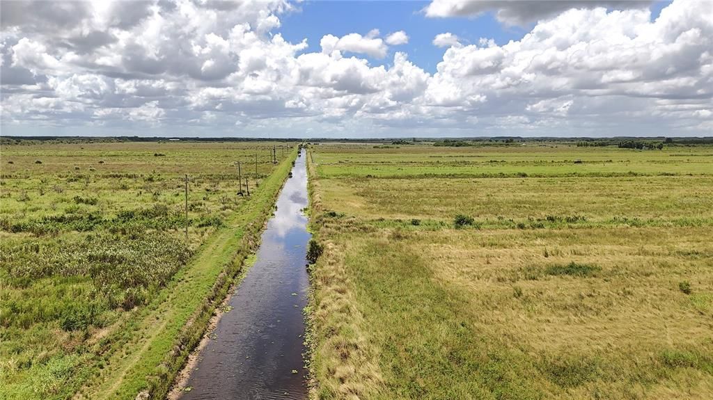待售: $680,000 (40.01 acres)