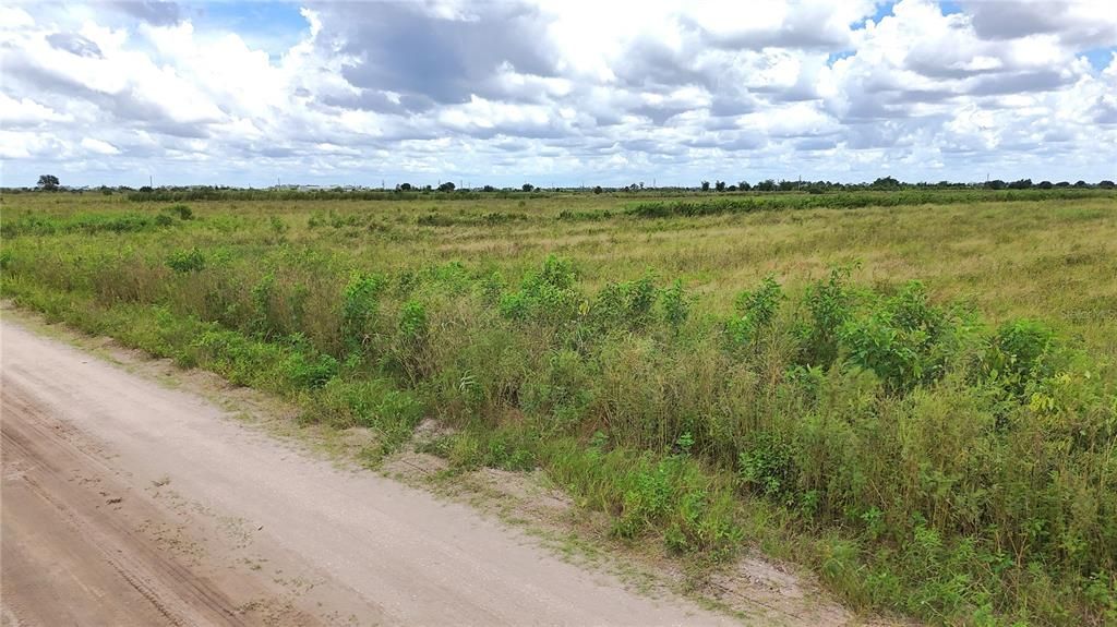 待售: $680,000 (40.01 acres)