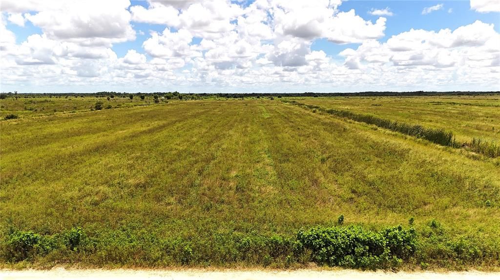 待售: $680,000 (40.01 acres)