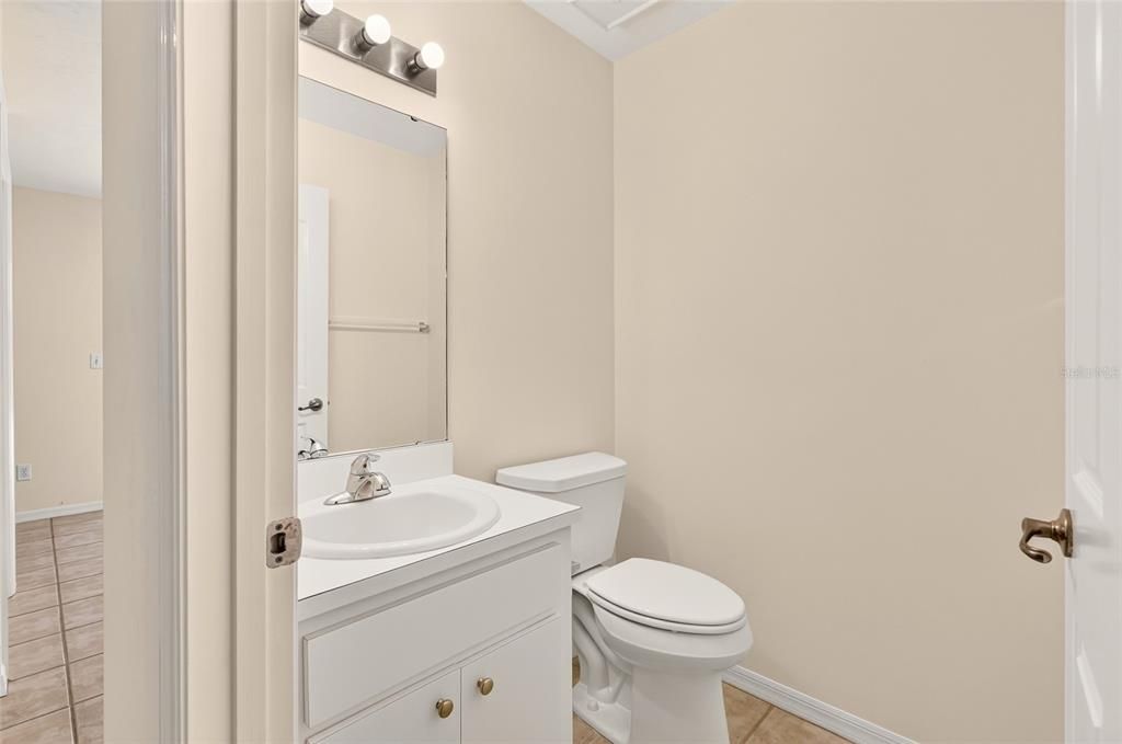 For Sale: $515,000 (5 beds, 2 baths, 2399 Square Feet)