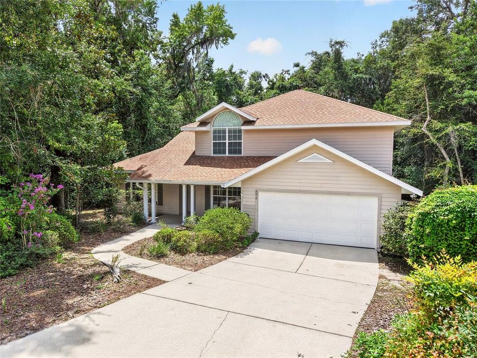 For Sale: $515,000 (5 beds, 2 baths, 2399 Square Feet)