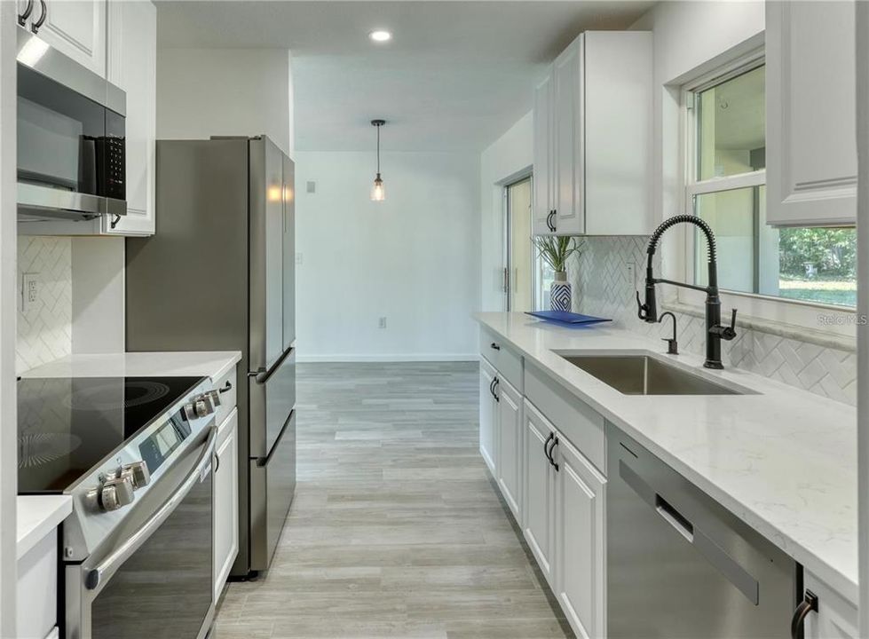 En Venta: $263,000 (2 camas, 1 baños, 822 Pies cuadrados)