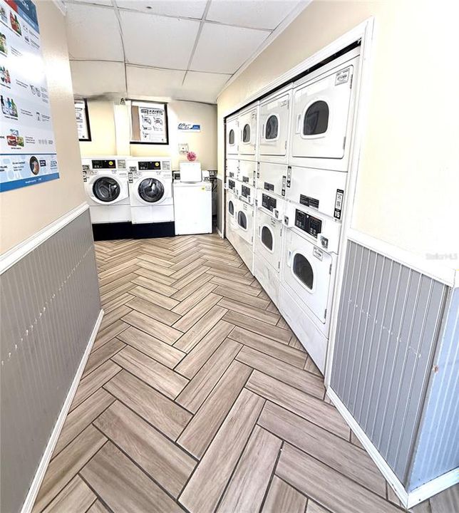 For Sale: $131,000 (1 beds, 1 baths, 630 Square Feet)