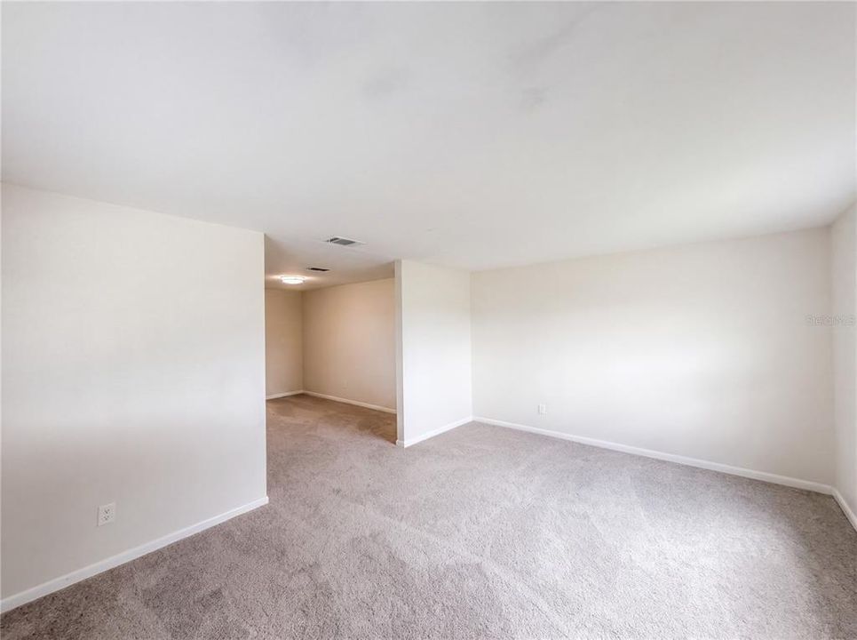 En Venta: $230,000 (3 camas, 2 baños, 1240 Pies cuadrados)