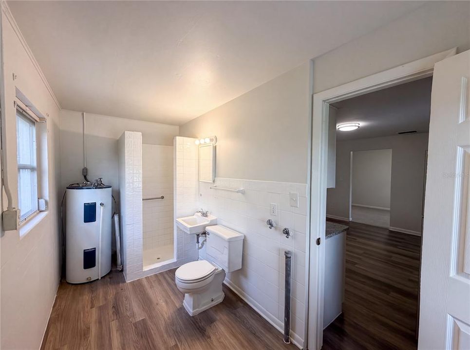 En Venta: $230,000 (3 camas, 2 baños, 1240 Pies cuadrados)