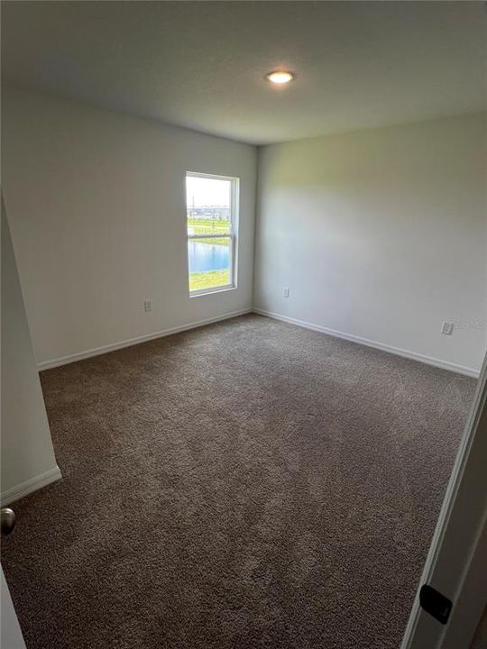 For Sale: $413,168 (5 beds, 3 baths, 2594 Square Feet)