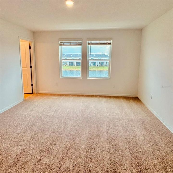 For Rent: $2,200 (3 beds, 2 baths, 1555 Square Feet)
