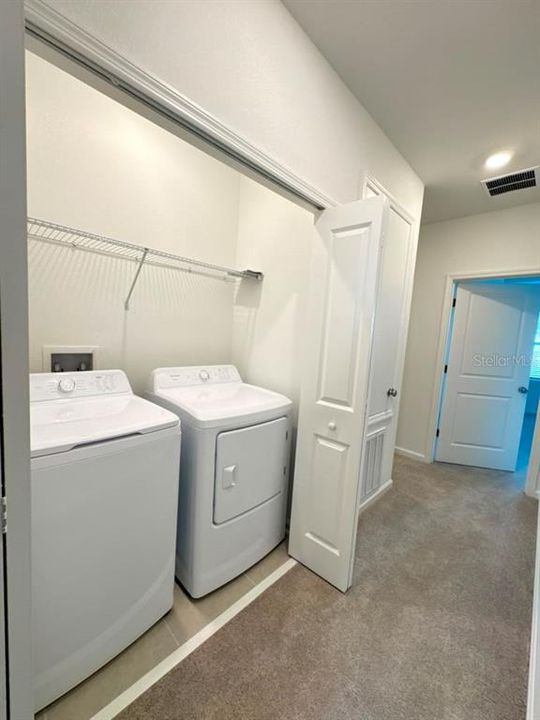 For Rent: $2,400 (3 beds, 2 baths, 1834 Square Feet)