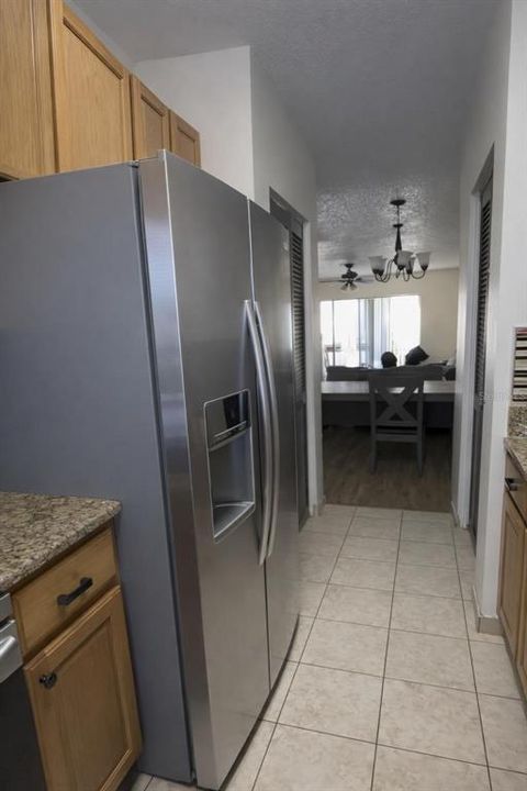 For Sale: $125,000 (2 beds, 1 baths, 1074 Square Feet)