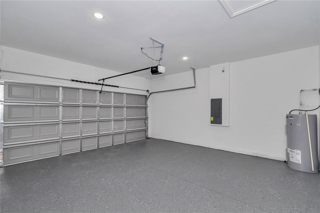 На продажу: $253,900 (3 спален, 2 ванн, 1427 Квадратных фут)