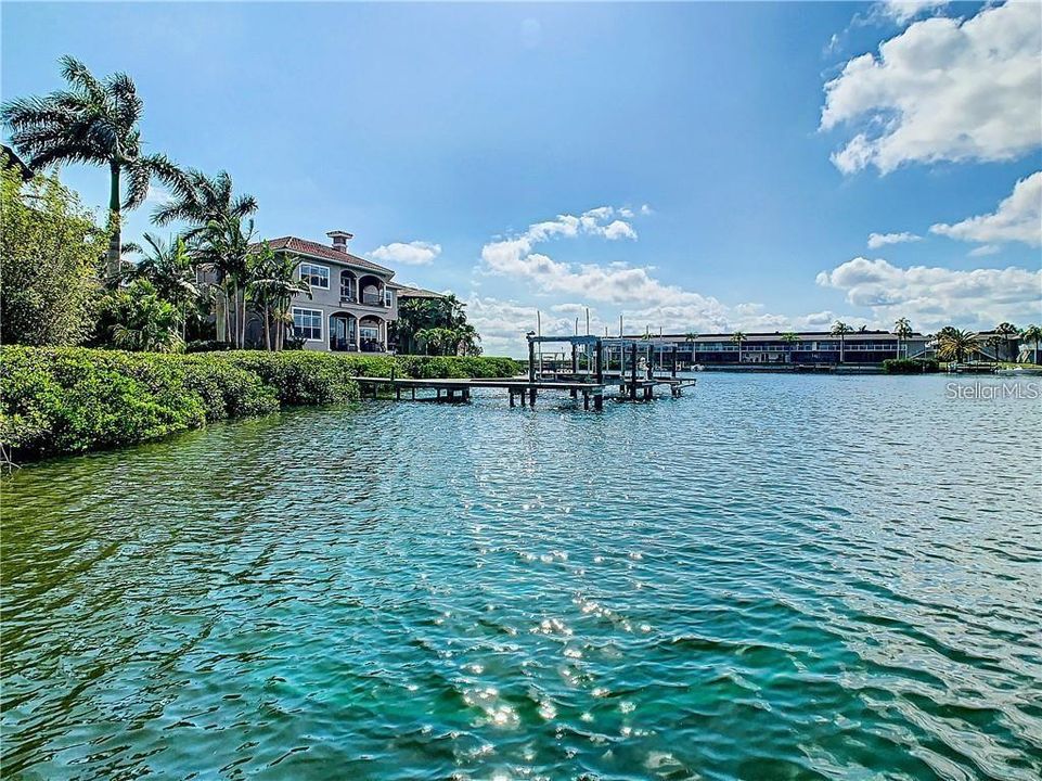 For Sale: $440,000 (2 beds, 1 baths, 1537 Square Feet)