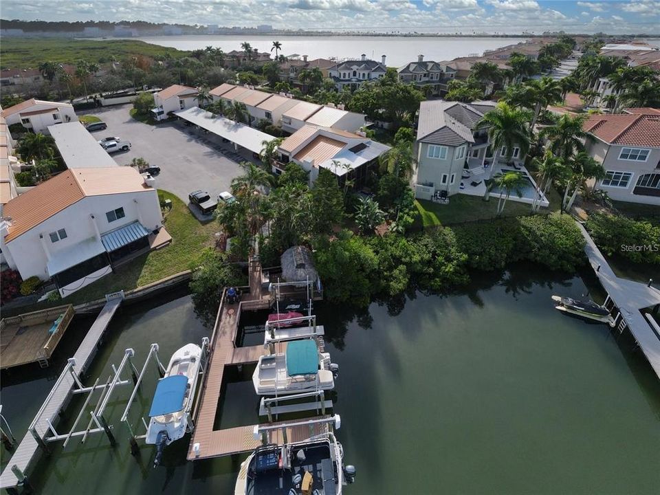 For Sale: $440,000 (2 beds, 1 baths, 1537 Square Feet)