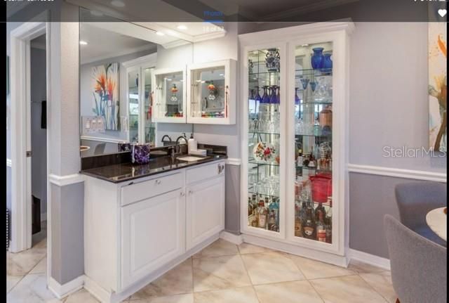 For Sale: $440,000 (2 beds, 1 baths, 1537 Square Feet)