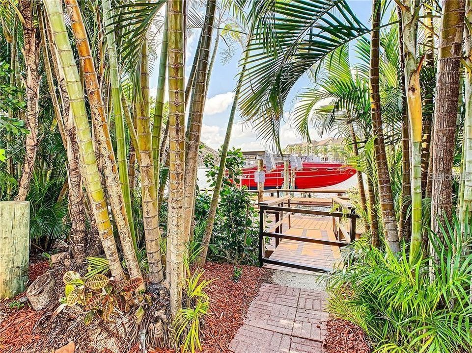 For Sale: $440,000 (2 beds, 1 baths, 1537 Square Feet)