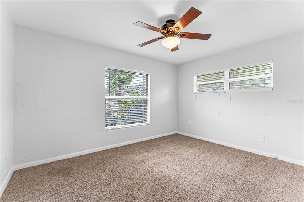 For Rent: $2,685 (4 beds, 2 baths, 1409 Square Feet)